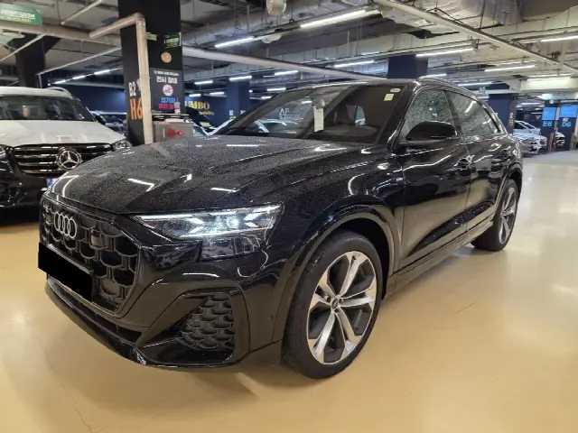 Audi Q8 2018, новый