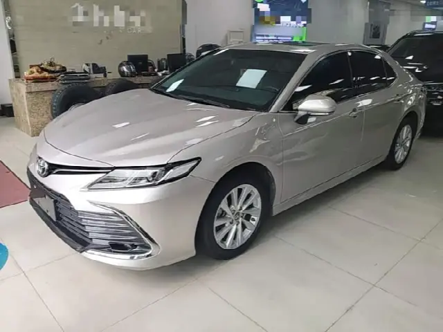 Toyota Camry 2022, 58 200 км