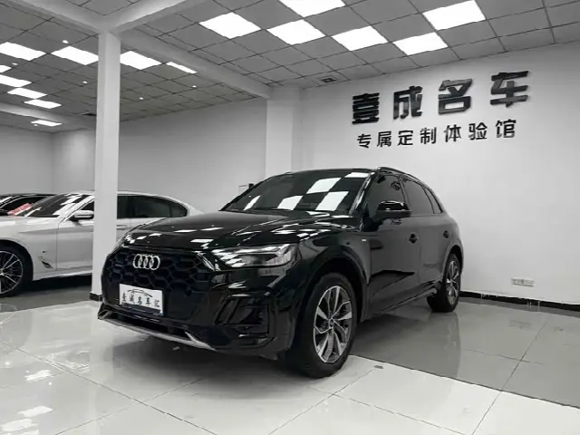 Audi Q5L 2023, 50 000 км
