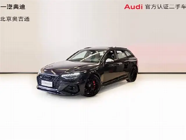 Audi RS 4 2023, 37 000 км