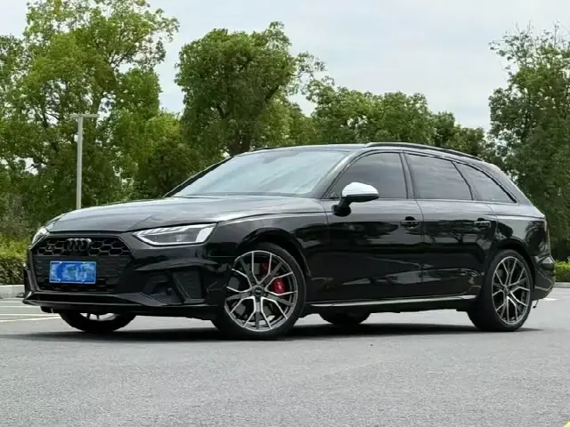 Audi S4 2024, 60 000 км