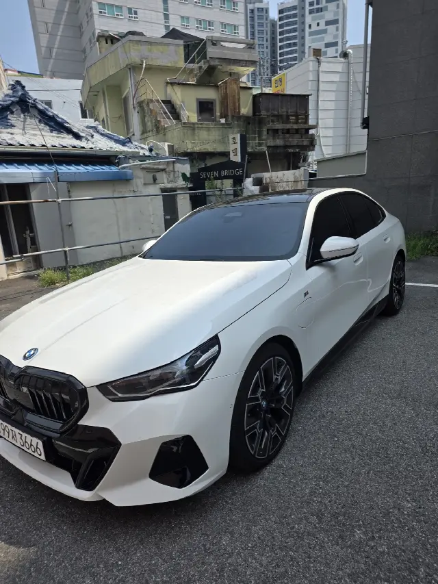 BMW 5 Series 2023, 20 241 км