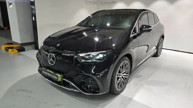 Mercedes-Benz EQE 2023, новый