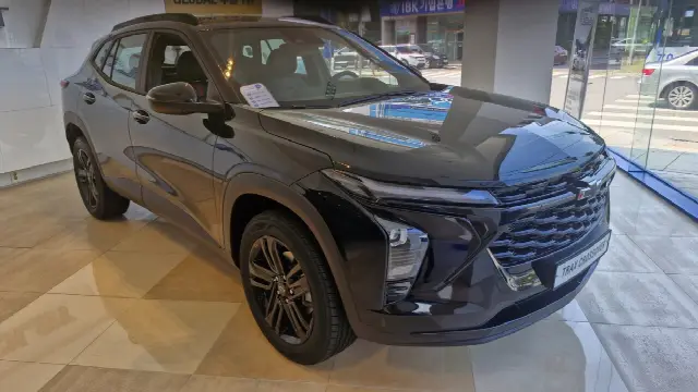 Chevrolet Trax 2023, новый