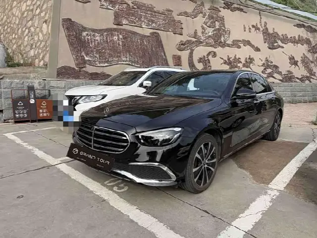 Mercedes-Benz E-Class Hybrid 2022, 55 000 км