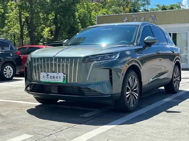 Hongqi HS6 Hybrid 2026, новый