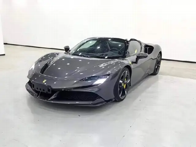Ferrari SF90 2021, 9 000 км
