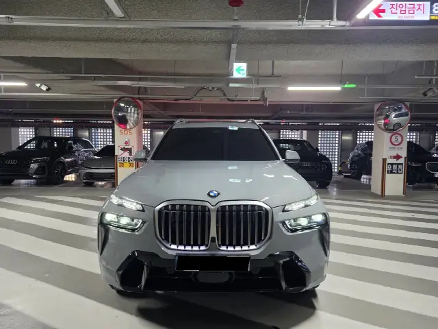 BMW X7 2019, 8 158 км