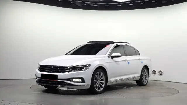 Volkswagen Passat 2018, 40 686 км