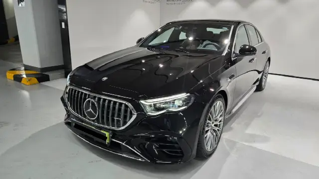 Mercedes-Benz E-Class 2024, новый