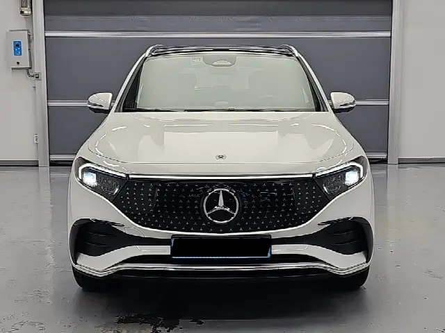 Mercedes-Benz EQA 2021, 6 811 км