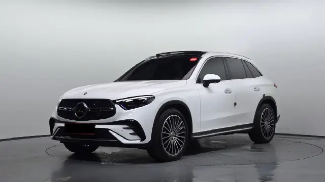 Mercedes-Benz GLC-Class 2023, 32 081 км