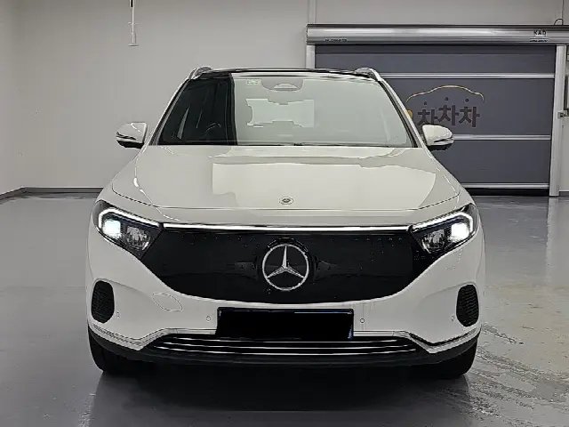 Mercedes-Benz EQA 2021, 6 318 км