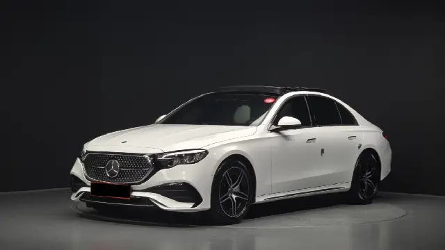 Mercedes-Benz E-Class 2024, 2 417 км