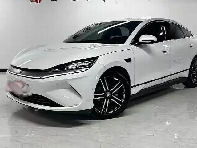 BYD Qin L 2025, 28 000 км