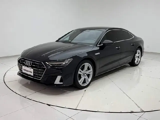 Audi A7L 2022, 65 000 км