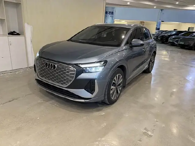 Audi Q4 e-tron 2022, 32 600 км