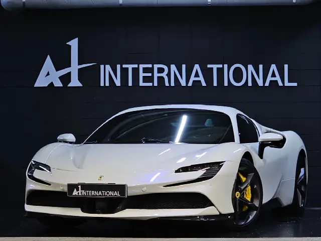 Ferrari SF90 2021, 10 400 км