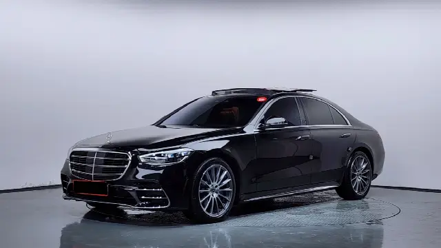 Mercedes-Benz S-Class 2021, 4 895 км