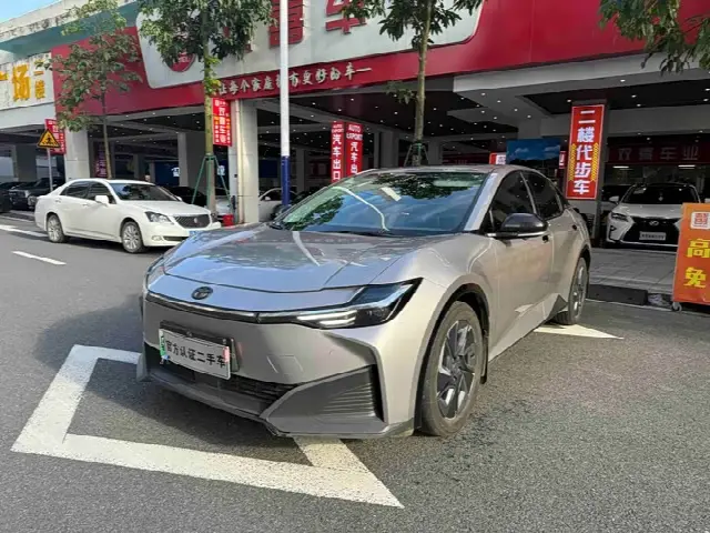 Toyota bZ3 2024, 28 000 км