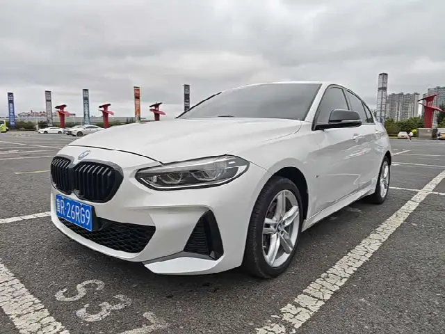 BMW 1 Series 2022, 56 000 км