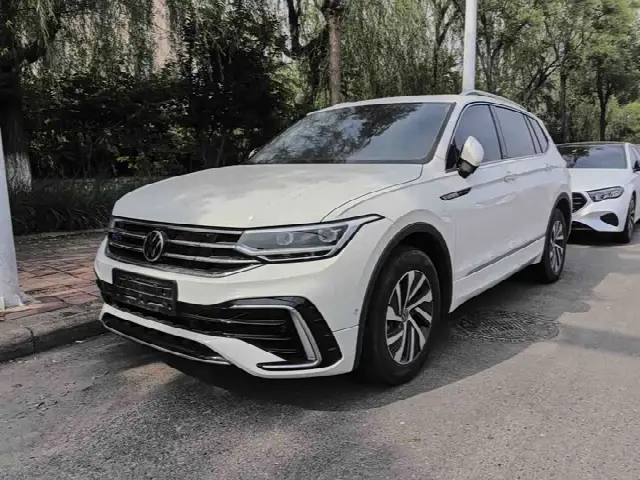 Volkswagen Tiguan L Hybrid 2022, 60 500 км