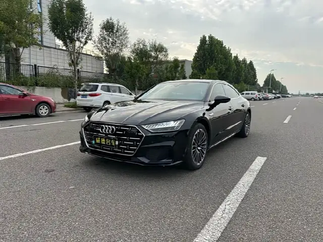 Audi A7L 2022, 85 000 км