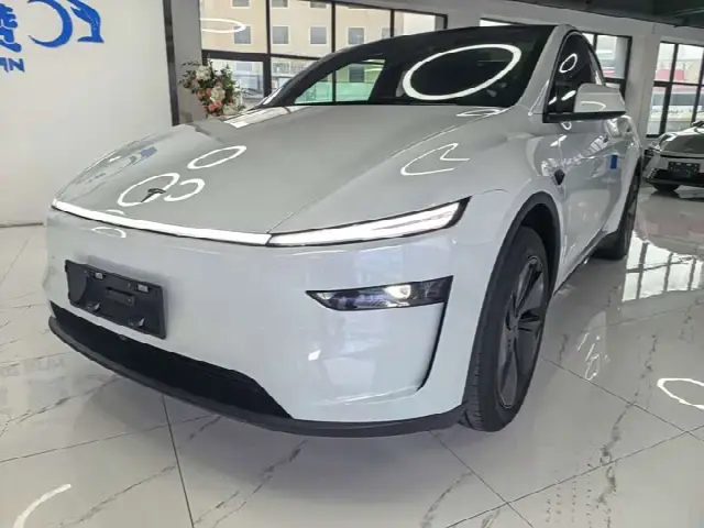 Tesla Model Y 2026, новый