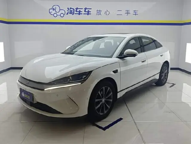 BYD Qin L 2025, 42 000 км