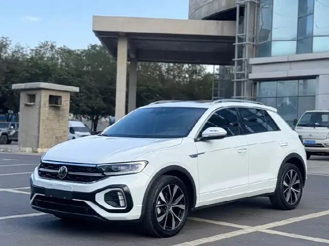 Volkswagen T-Roc 2023, 69 000 км