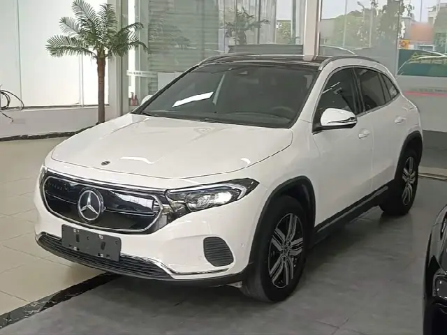 Mercedes-Benz EQA 2023, 41 300 км