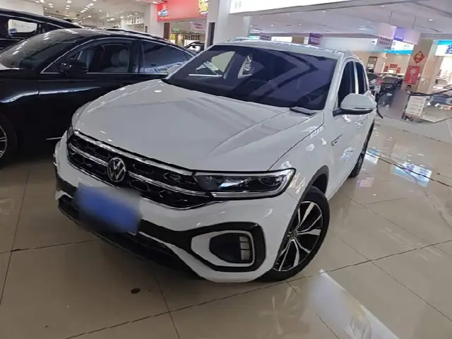 Volkswagen T-Roc 2025, 14 500 км