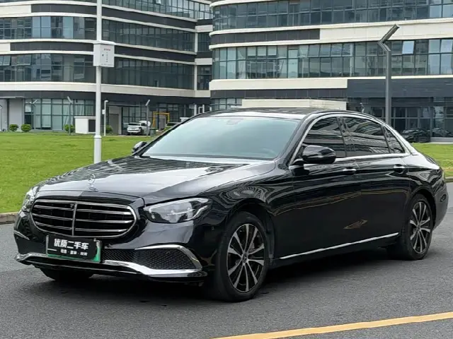 Mercedes-Benz E-Class Hybrid 2022, 67 000 км