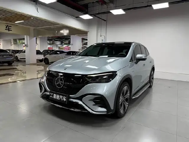 Mercedes-Benz EQE SUV 2023, 34 000 км