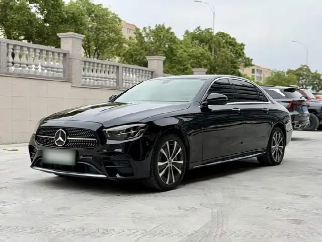 Mercedes-Benz E-Class Hybrid 2022, 82 500 км