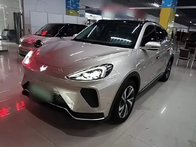 BAIC Arcfox Alpha T6 2025, 17 700 км