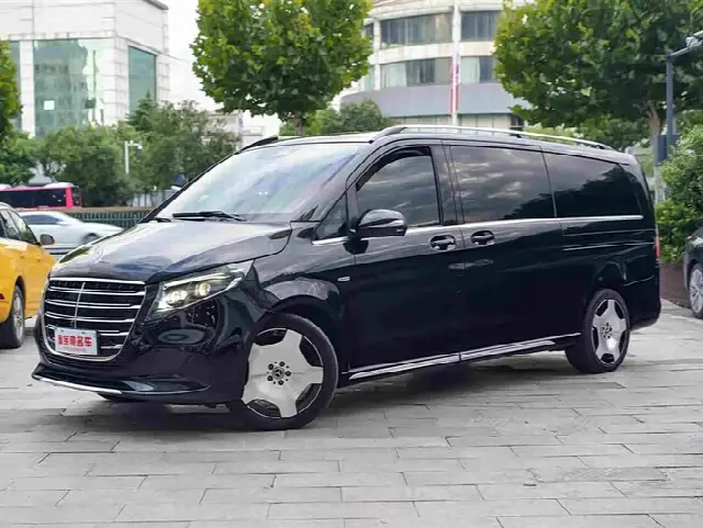 Mercedes-Benz V-Class 2024, 19 000 км