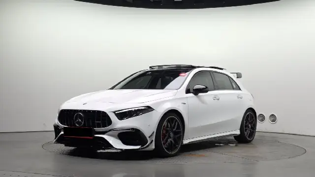 Mercedes-Benz A-Class 2019, 9 573 км