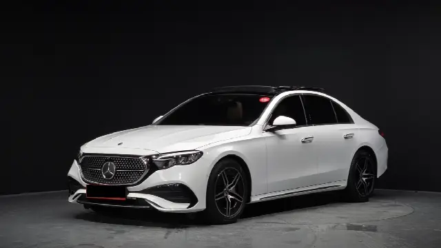 Mercedes-Benz E-Class 2024, новый