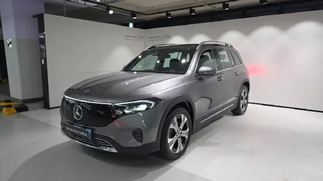 Mercedes-Benz EQB 2022, новый