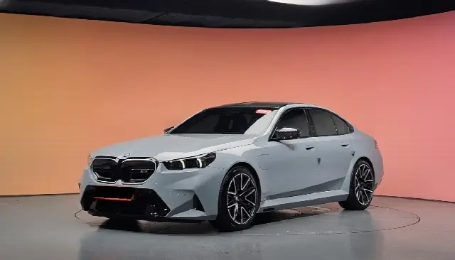 BMW M5 2024, 9 375 км
