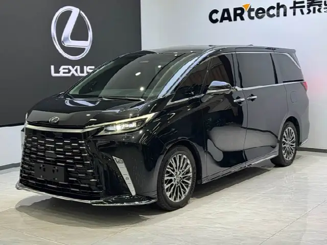 Lexus LM 2023, 35 000 км