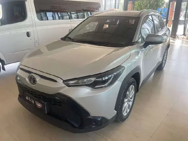 Toyota Frontlander 2023, 19 000 км