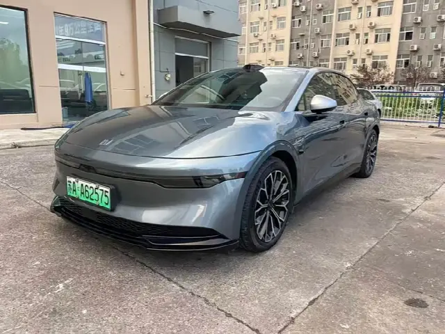 Zeekr 007 2024, 20 000 км