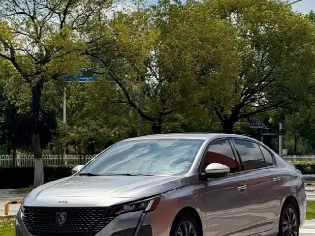 Peugeot 408 2022, 12 000 км