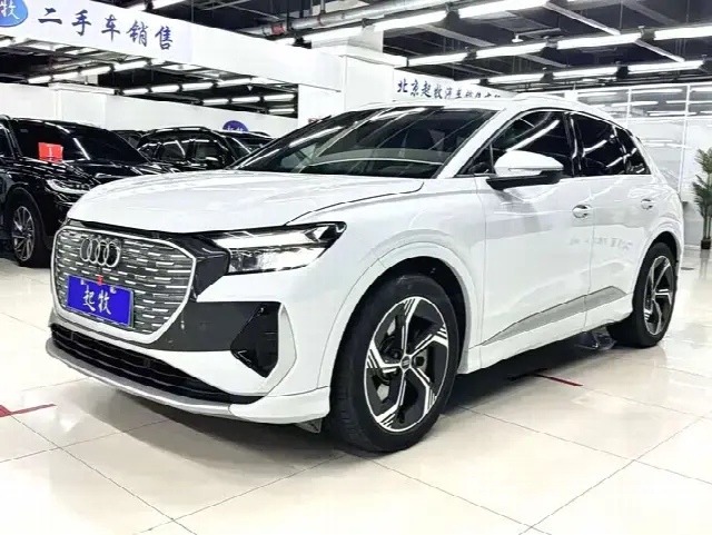 Audi Q4 e-tron 2024, 18 000 км