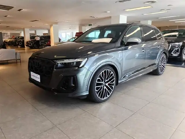 Audi SQ7 2024, новый