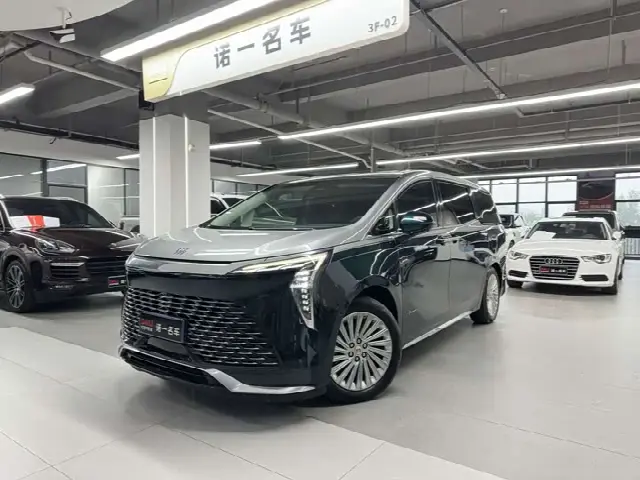 Buick GL8 Century 2023, 55 000 км