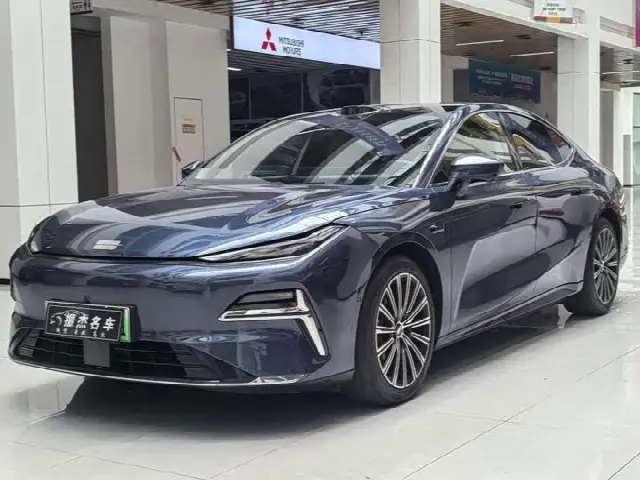 Geely Galaxy Starshine 8 EM-i 2025, 7 100 км