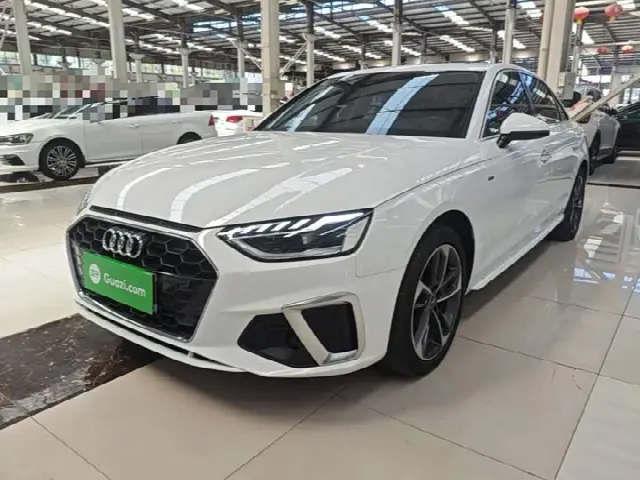 Audi A4L 2024, 37 900 км